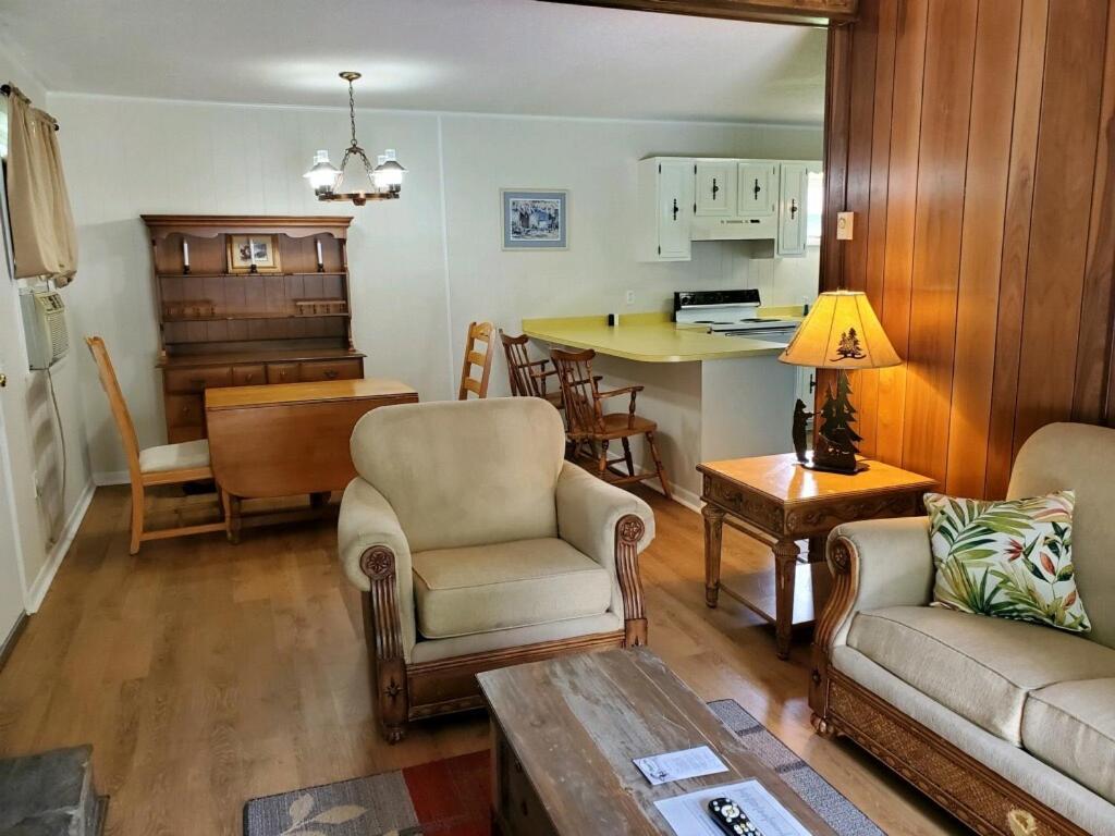 Meadowlark Motel With Restaurant & Bar Maggie Valley Ngoại thất bức ảnh