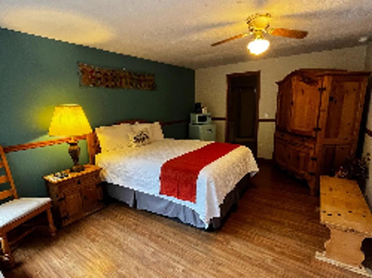Meadowlark Motel With Restaurant & Bar Maggie Valley Ngoại thất bức ảnh