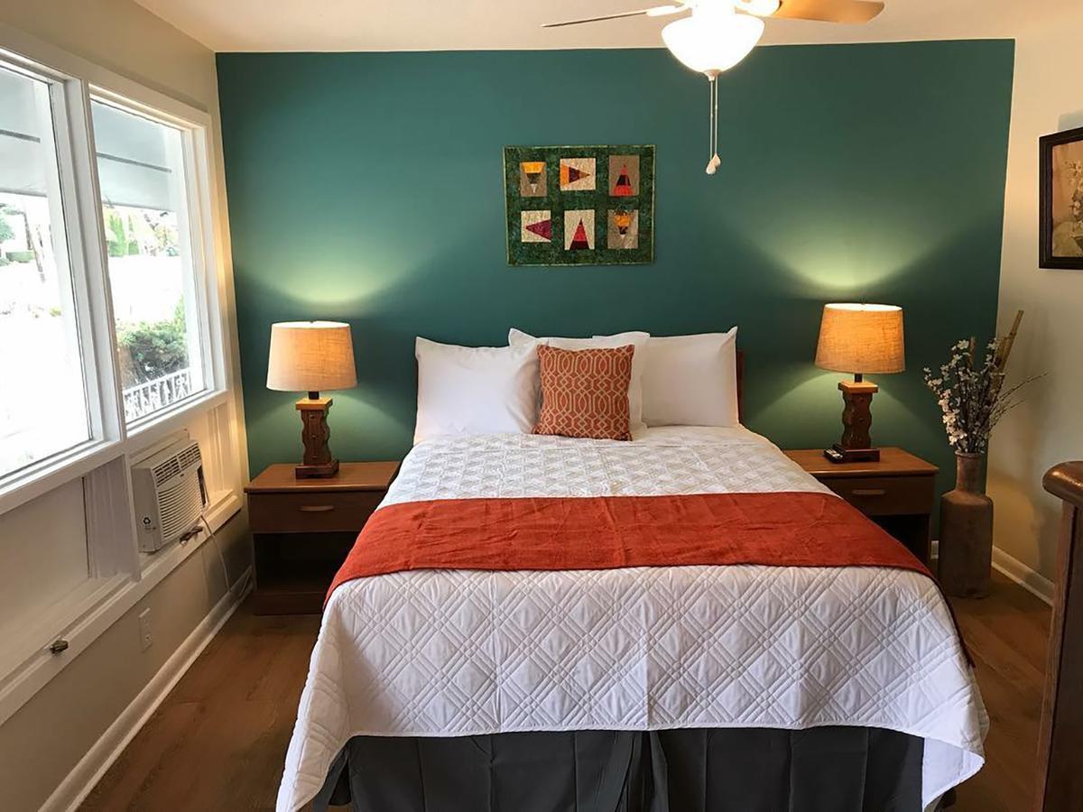 Meadowlark Motel With Restaurant & Bar Maggie Valley Ngoại thất bức ảnh